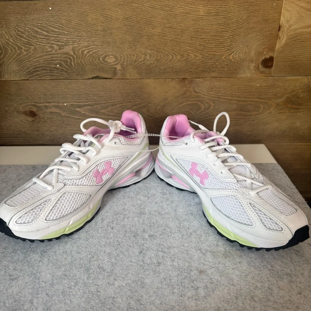 Under Armour stylish under